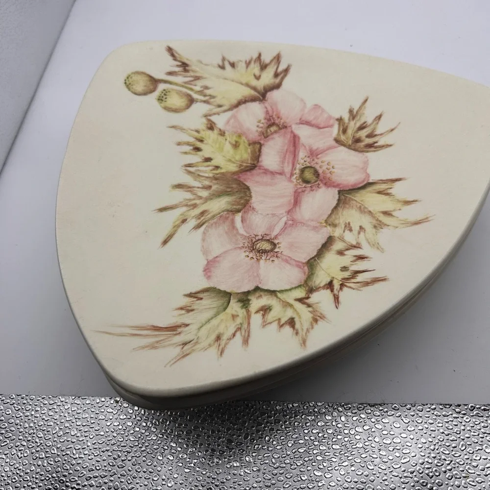 Vintage Holland Mold Triangular Floral Plates Set of 3 Signed Bert Lyerly 1961